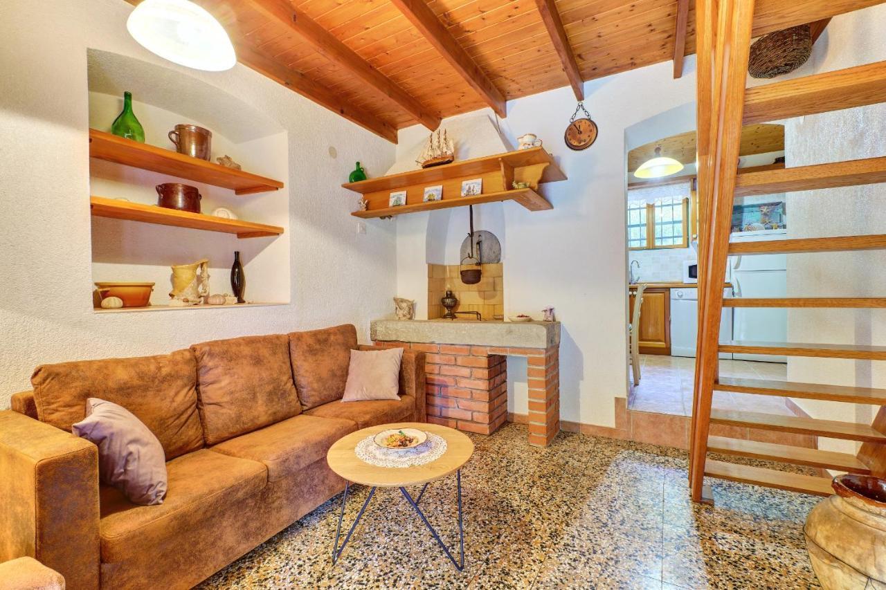 Villa Casa Aromatica Maria Mali Lošinj Exterior foto